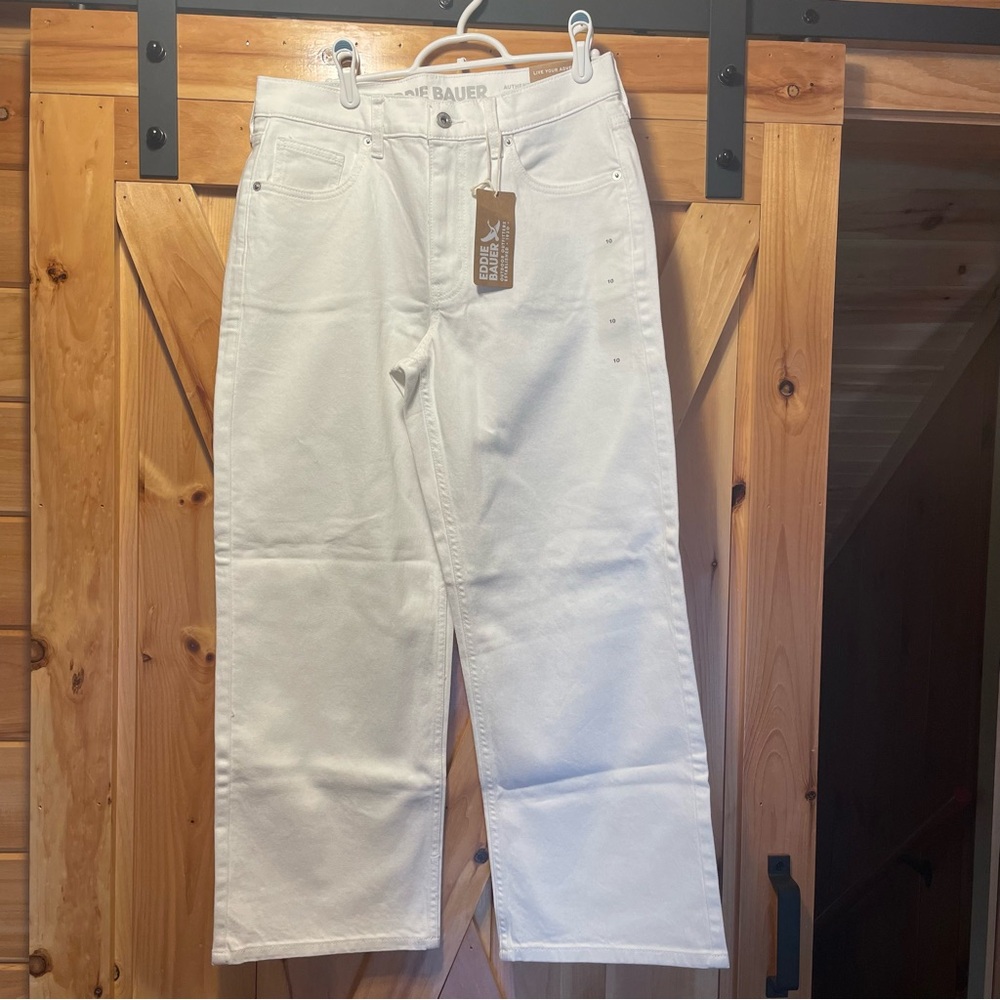Eddie Bauer White high rise crop Jeans, NWT size 10